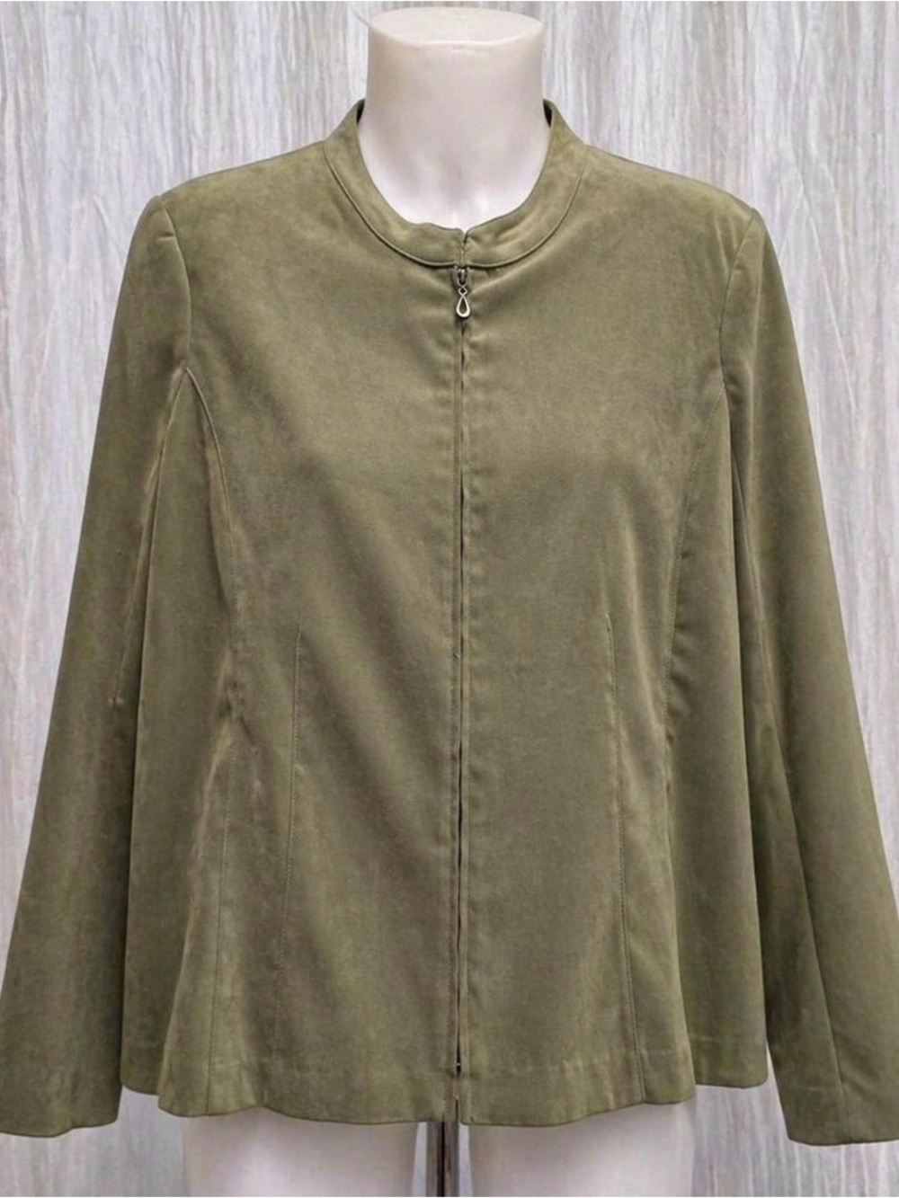 Elemenz sage zip-up jacket with Mandarin Collar